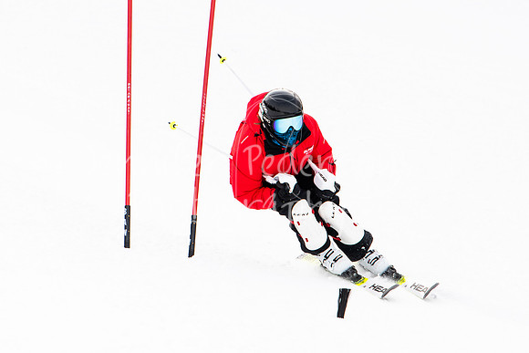 02122022SkiTeamAction-0261