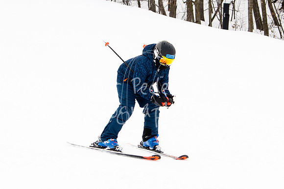 02122022SkiTeamAction-0199