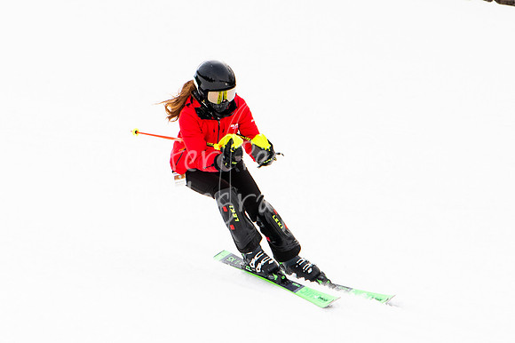 02122022SkiTeamAction-0058