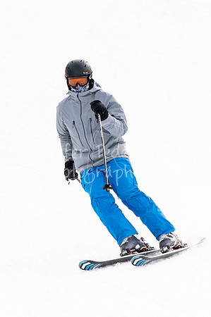 02122022SkiTeamAction-0219