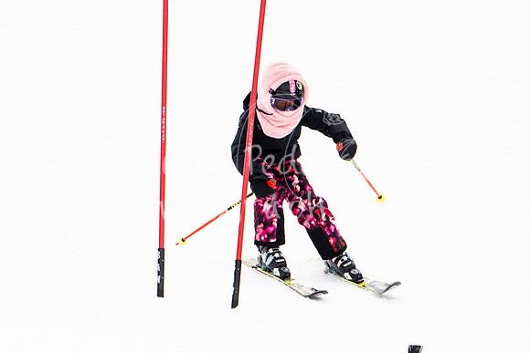 02122022SkiTeamAction-0209