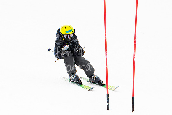 02122022SkiTeamAction-0091