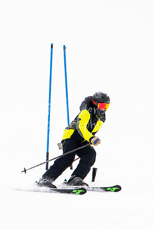 02122022SkiTeamAction-0241