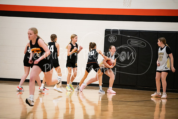 20241206SpudsBasketball-8230
