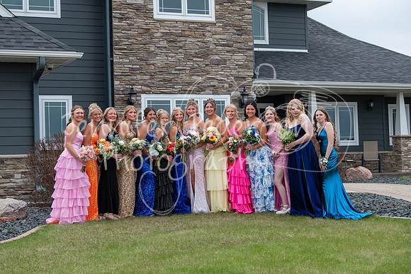 20260502WHNProm-5834