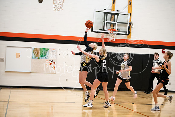 20241206SpudsBasketball-8249