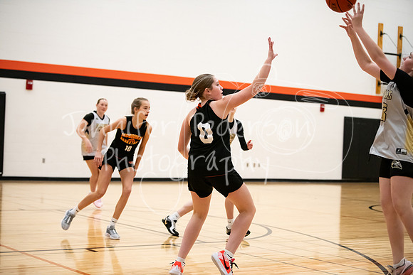 20241206SpudsBasketball-8217