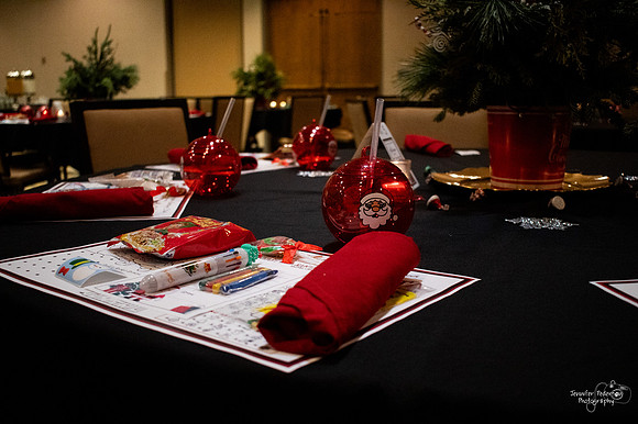 2024BreakfastWithSanta-1689