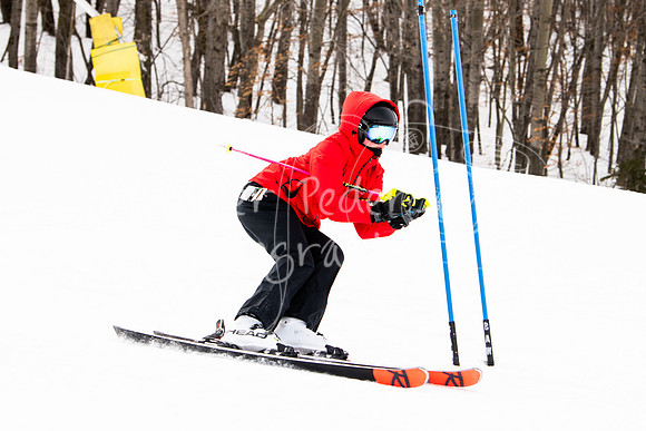 02122022SkiTeamAction-0123