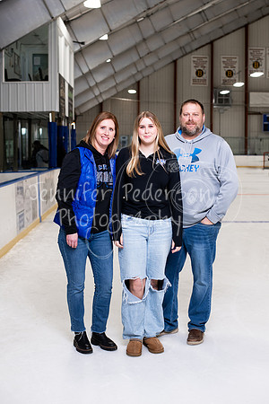 2425MBAVarsityBoysParentsNight-0909
