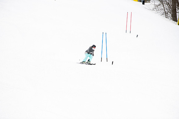 02122022SkiTeamAction-0160