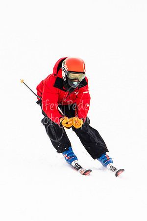 02122022SkiTeamAction-0107