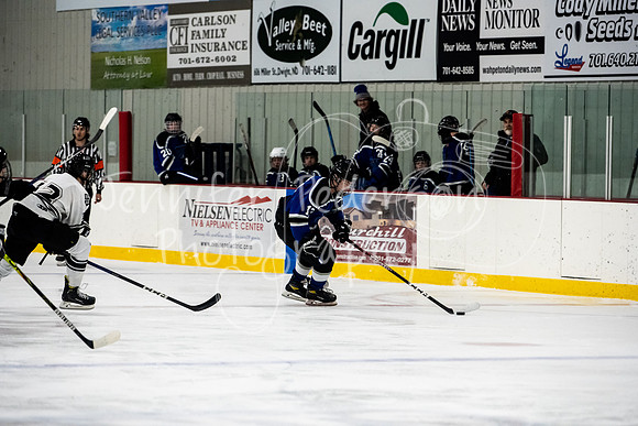 20230105MBAvsBWBlades-3215