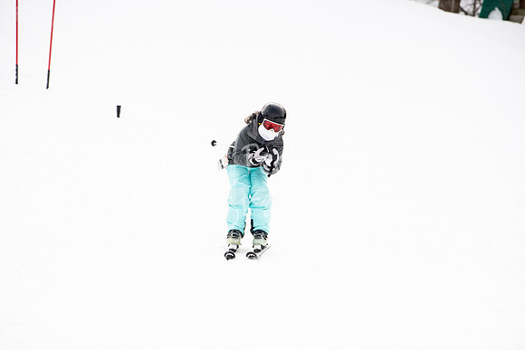 02122022SkiTeamAction-0168