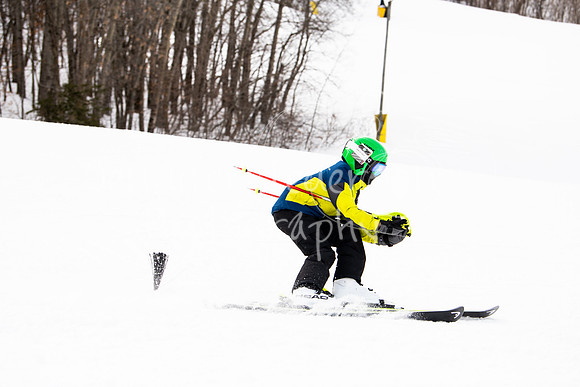 02122022SkiTeamAction-0293