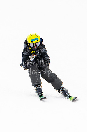 02122022SkiTeamAction-0093