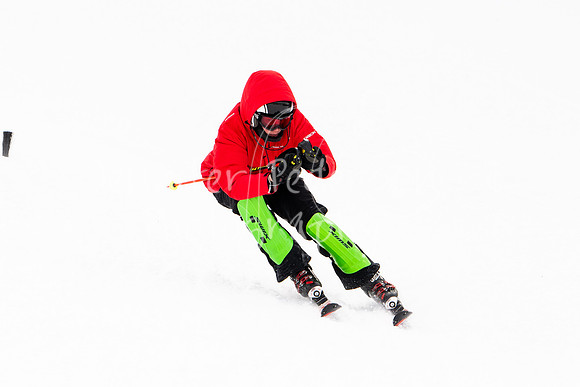 02122022SkiTeamAction-0150