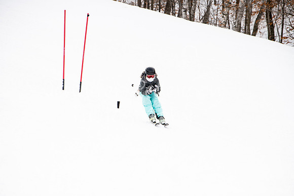 02122022SkiTeamAction-0166