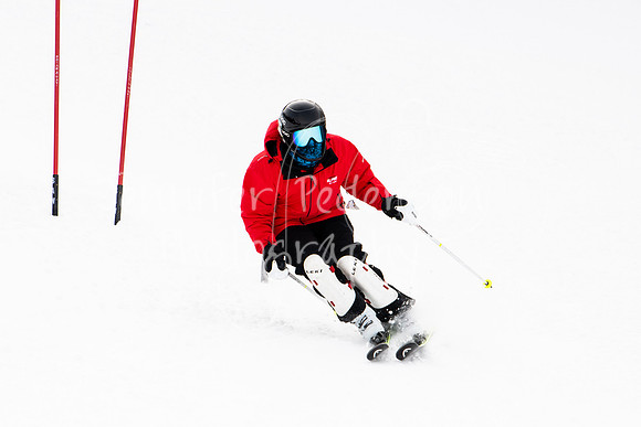 02122022SkiTeamAction-0022