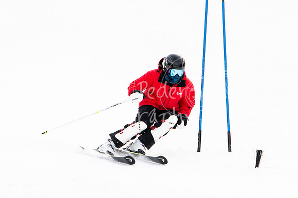 02122022SkiTeamAction-0257