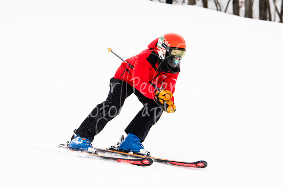 02122022SkiTeamAction-0312
