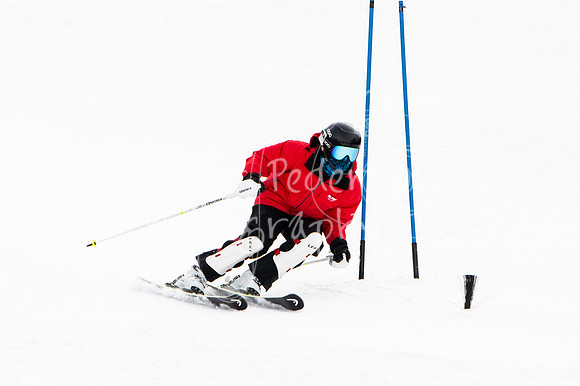 02122022SkiTeamAction-0016