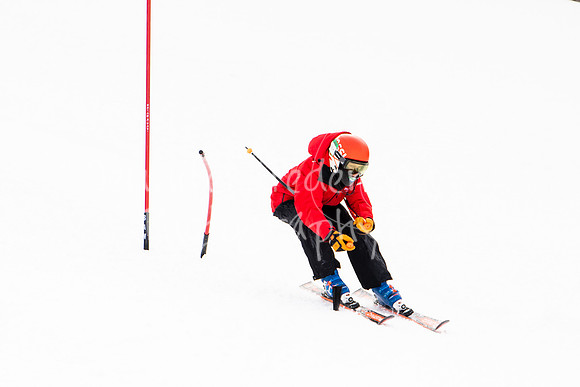 02122022SkiTeamAction-0105