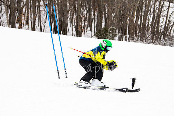 02122022SkiTeamAction-0292