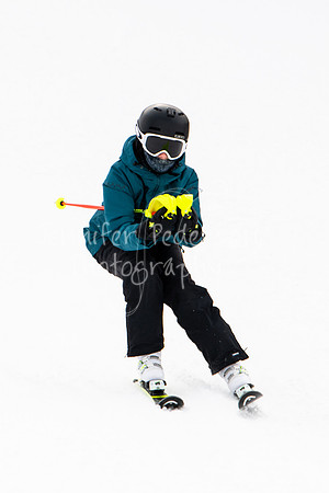 02122022SkiTeamAction-0035