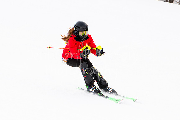 02122022SkiTeamAction-0319