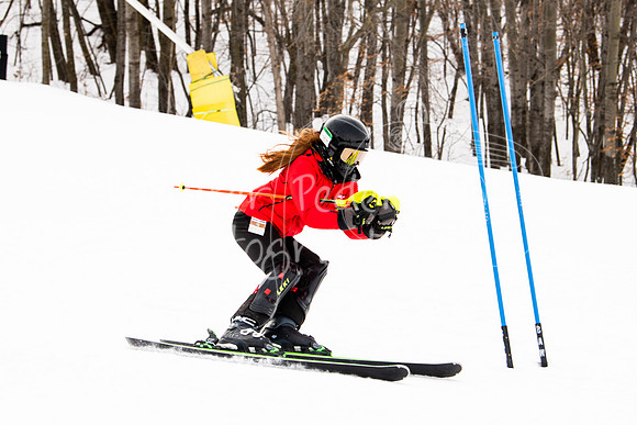 02122022SkiTeamAction-0065
