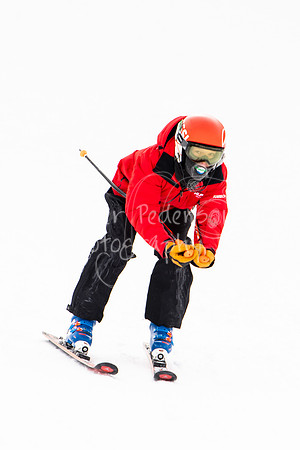 02122022SkiTeamAction-0109