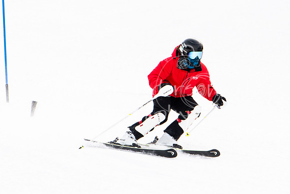 02122022SkiTeamAction-0258