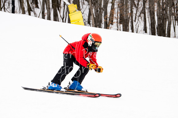 02122022SkiTeamAction-0313
