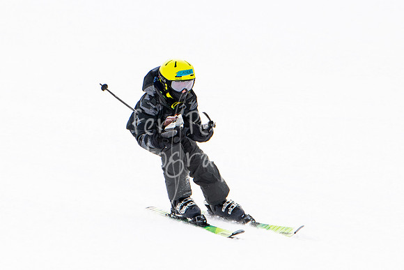 02122022SkiTeamAction-0272