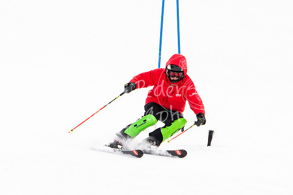 02122022SkiTeamAction-0144