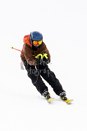 02122022SkiTeamAction-0301