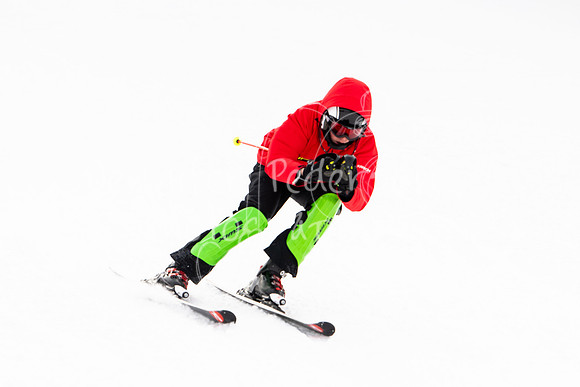 02122022SkiTeamAction-0153