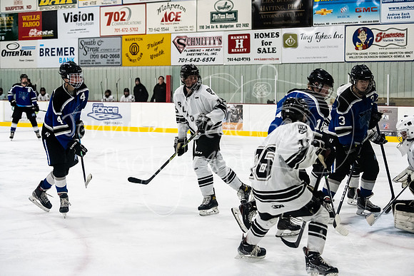 20230105MBAvsBWBlades-3300